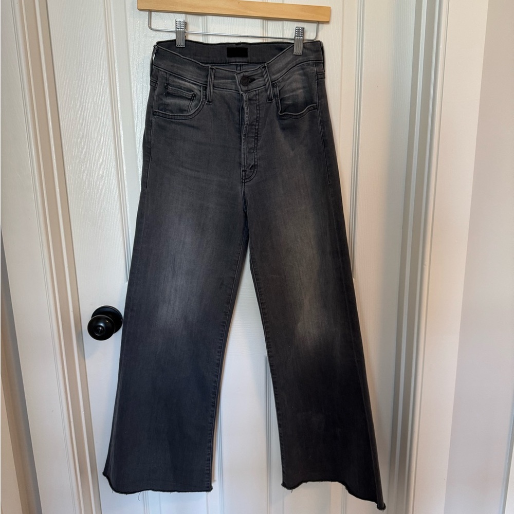 Mother Tom Cat Roller in Dancing in the Moonlight